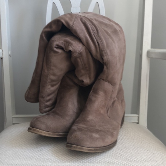 Faux Suede OTK boots Sz 6 - Picture 3 of 6